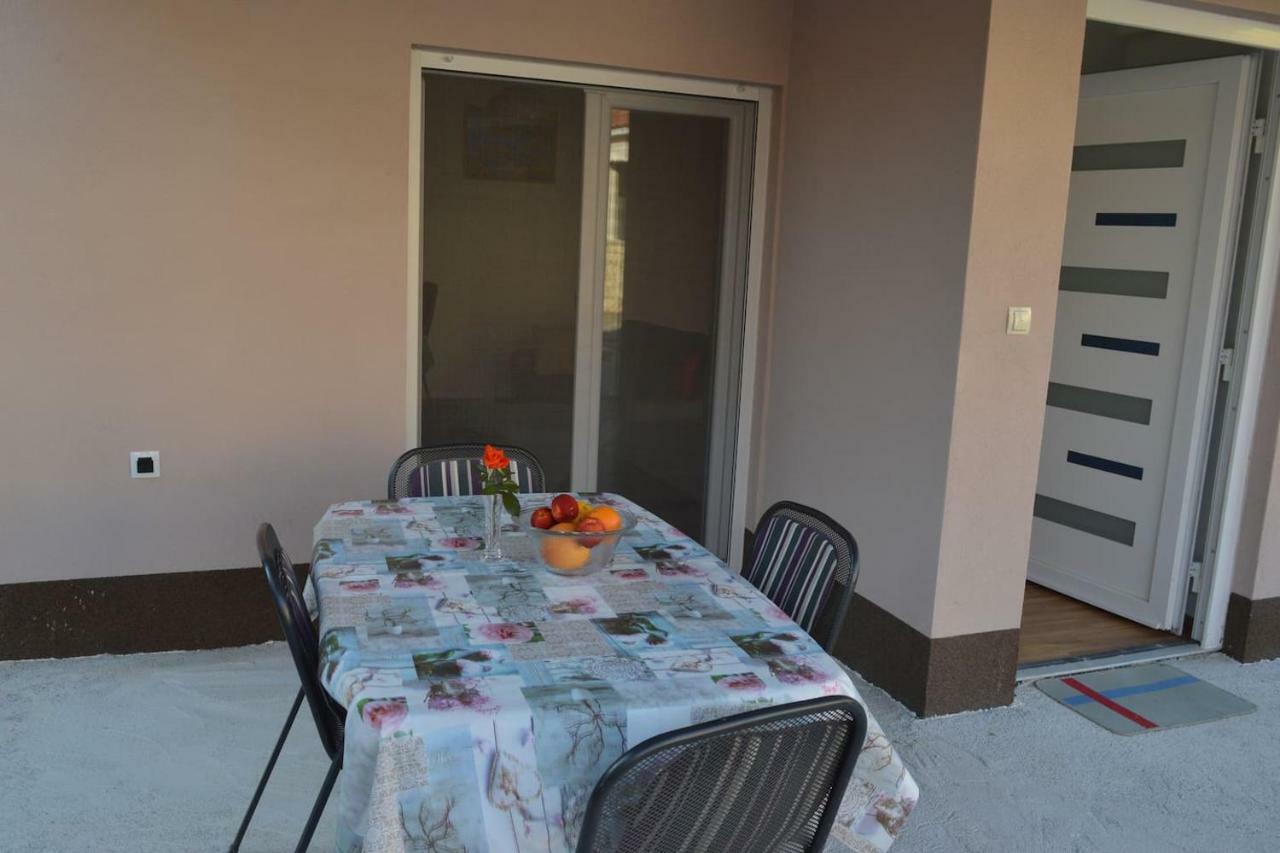 Fourm Apartment