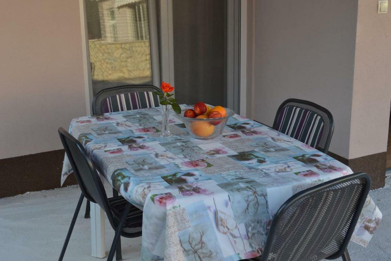 Apartment Fourm