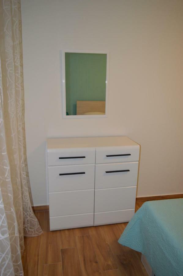 Apartment Fourm *