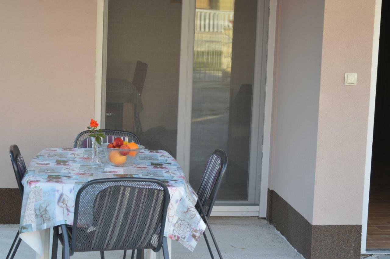 Fourm Apartment